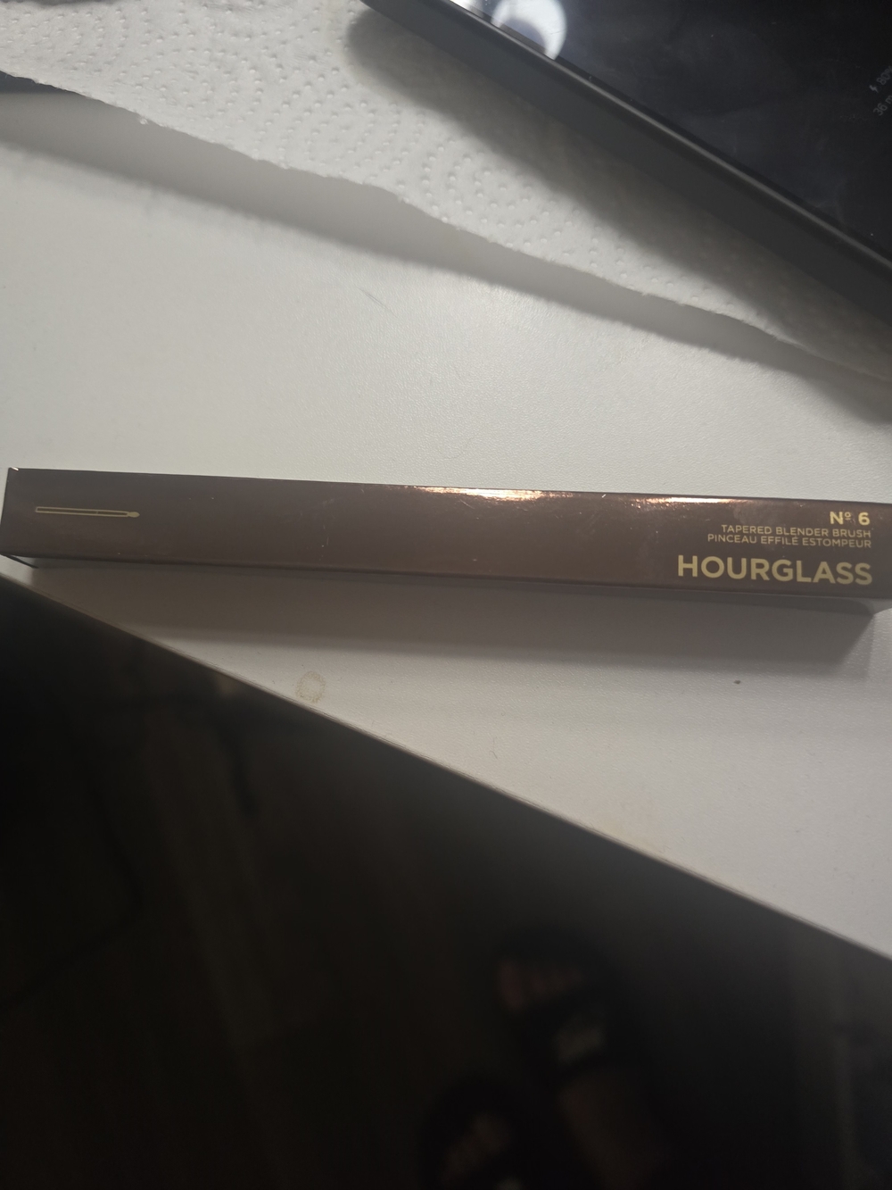 ✨ Hourglass No. 6 Tapered Blender Brush ✨